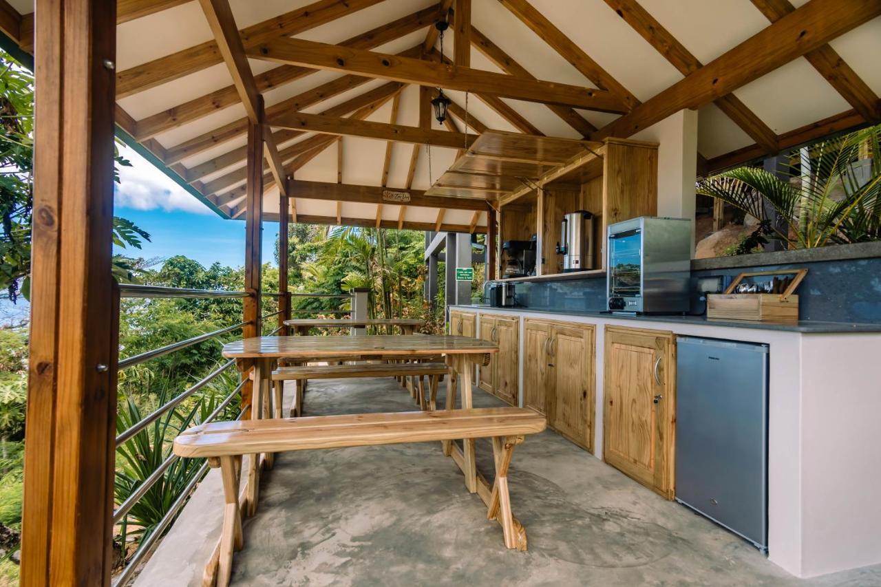 Paradise Chalets Yoga & Wellness Takamaka Exteriér fotografie